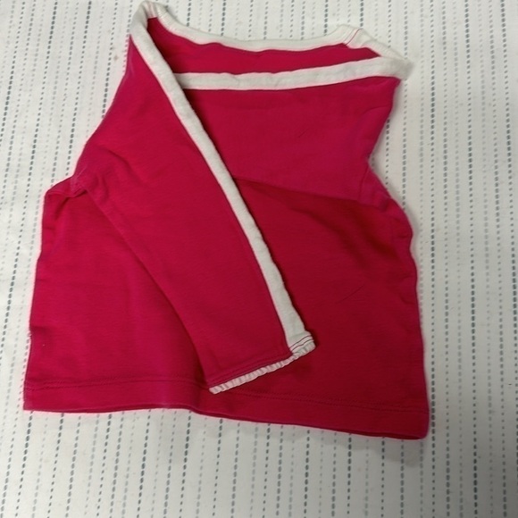 Tommy Hilfiger and Old Navy - 2 piece outfit. Size 6-12 months - Picture 4 of 6